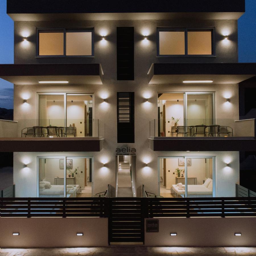 Aelia Seaside Luxury Suites Nea Karvali Esterno foto